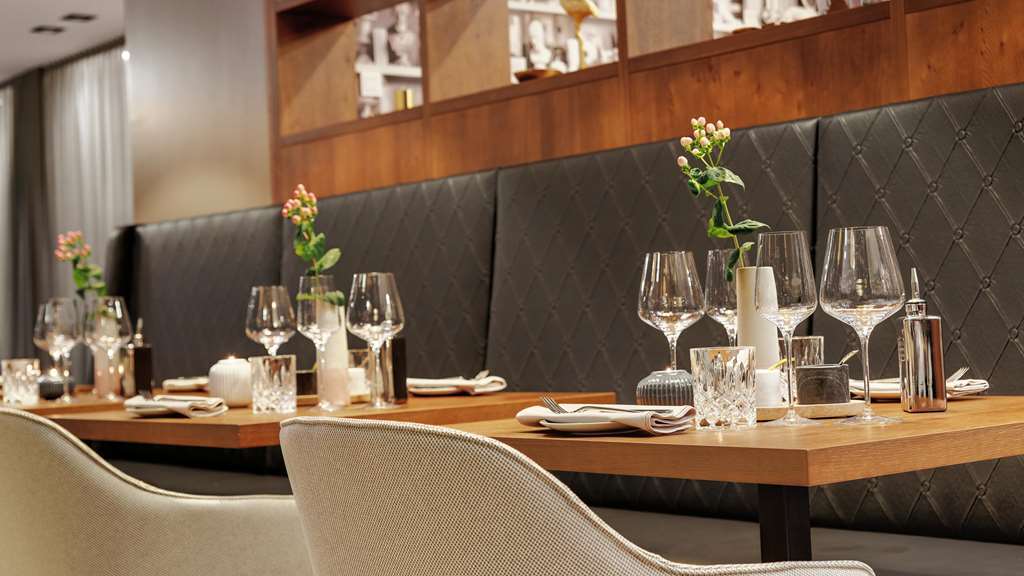 Hotel Stadt Loerrach Ресторант снимка